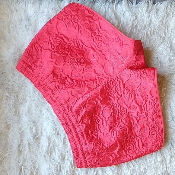 Adidas Quilted Rose Red Young Wild & Free Shorts M HTF - Picture 3 of 12